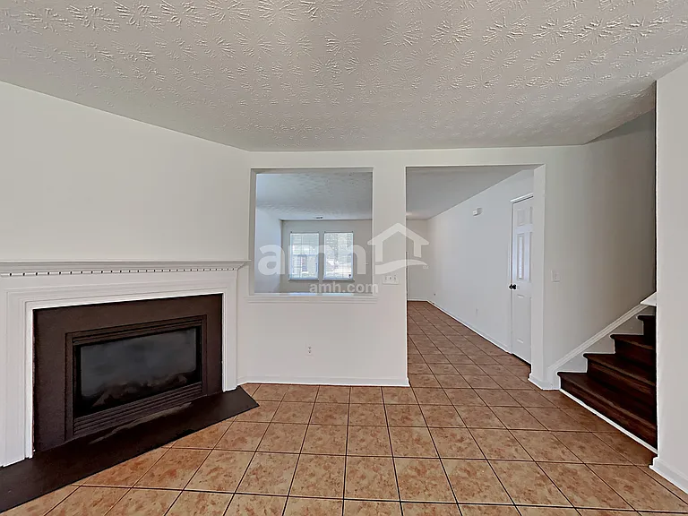 2641 Farmstead Ct — Photo 14