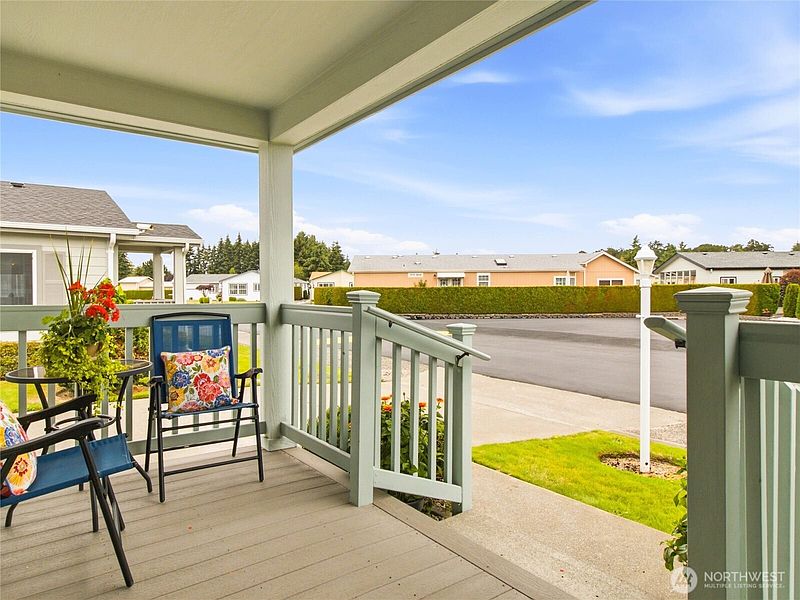 3rd image of 1918 Harrison Avenue #25