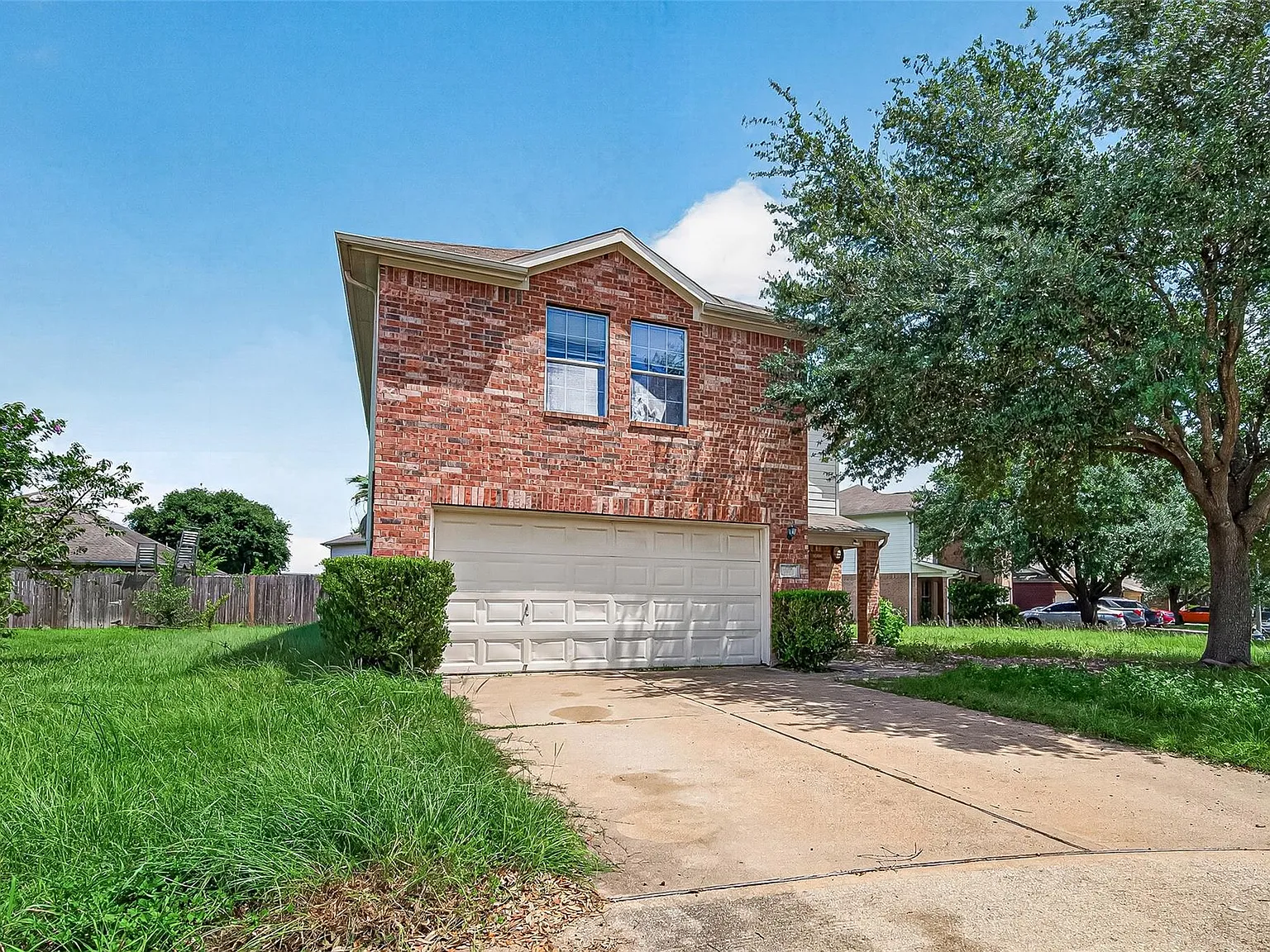 4 bed, 2.5 bath, 2135 sqft, $2,399 — Photo 1