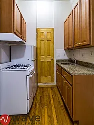 Rented by Wave Real Estate Group