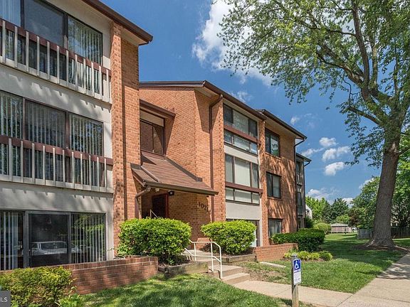 2nd image of 10216 Bushman Dr APT 211