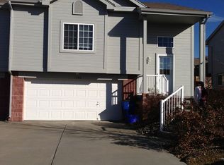 1102 Gold Coast Rd, Papillion, NE 68046