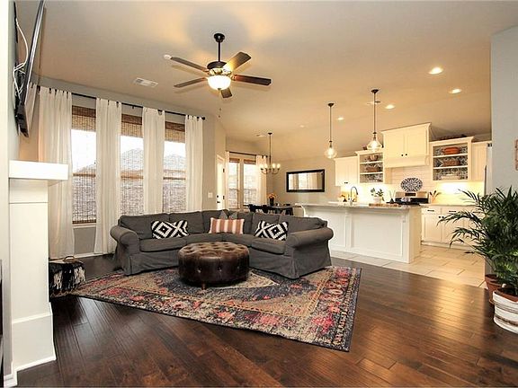 3rd image of 3505 Gunnison River Dr