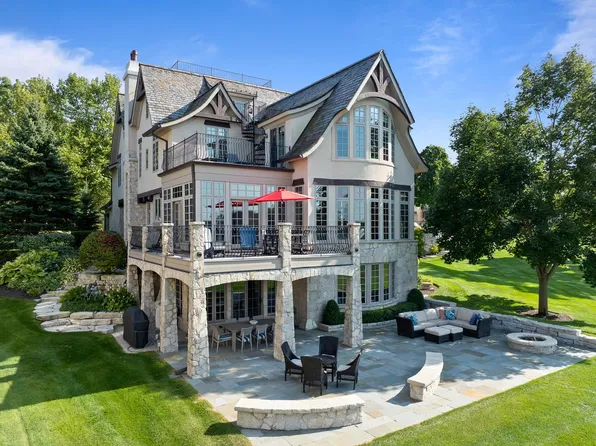 N1561 East Lakeside LANE, Lake Geneva, WI 53147