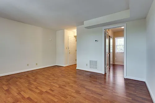 Mason Arms Apartments Photo 1