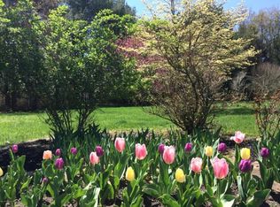 9 Carolyn Ct, Holmdel, NJ 07733