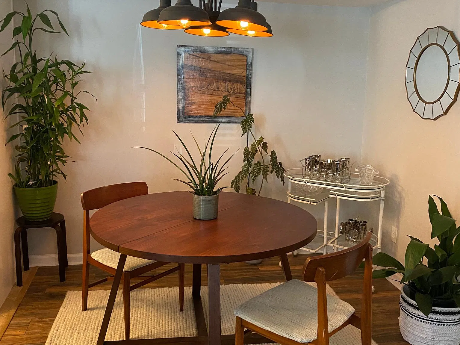 530 McGill Pl NE — Photo 4