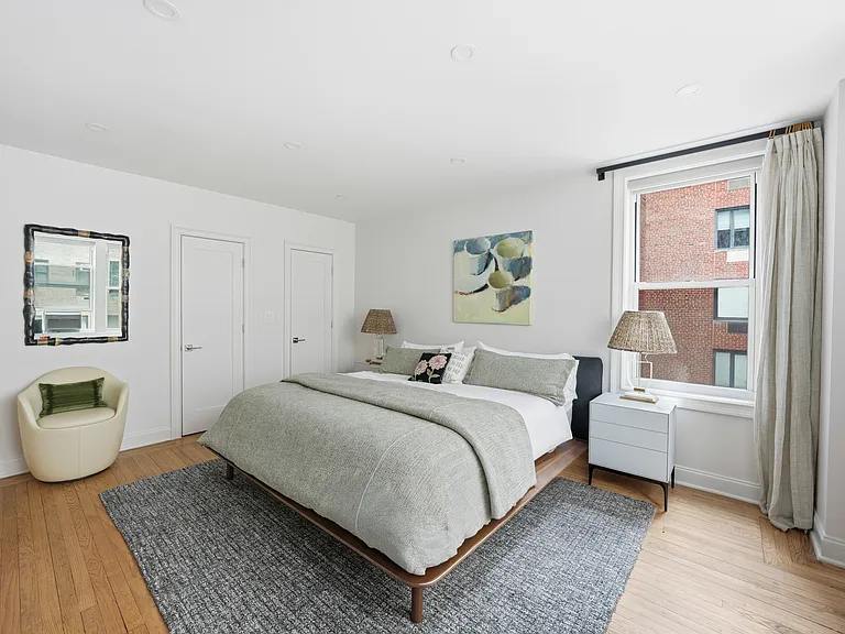 50 E 72nd St #10B — Photo 9