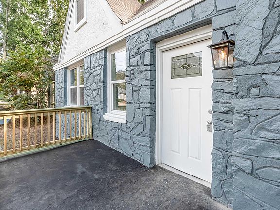 3rd image of 4323 W 11th St
