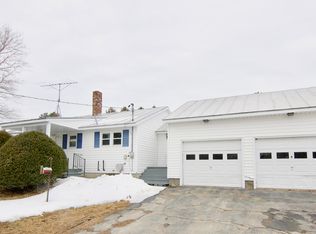 8 Burrill Hill Rd, Norridgewock, ME 04957