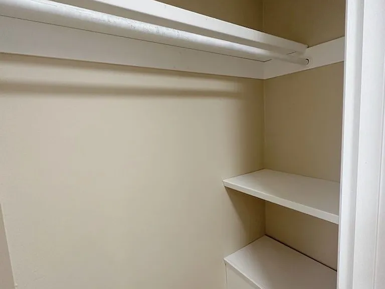 Roxclif Apartments — Photo 13