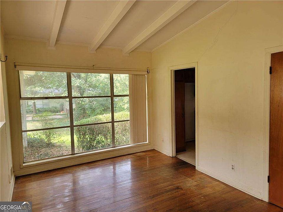 2nd image of 4218 Chamblee Tucker Rd