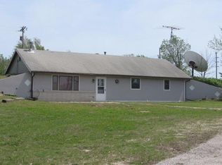 2224 Deer Rd, Abilene, KS 67410
