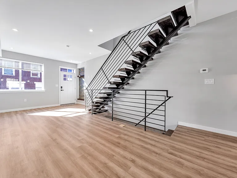 2635 W Sterner St — Photo 14