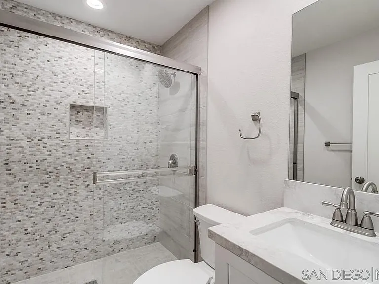 6201 Romo St — Photo 5