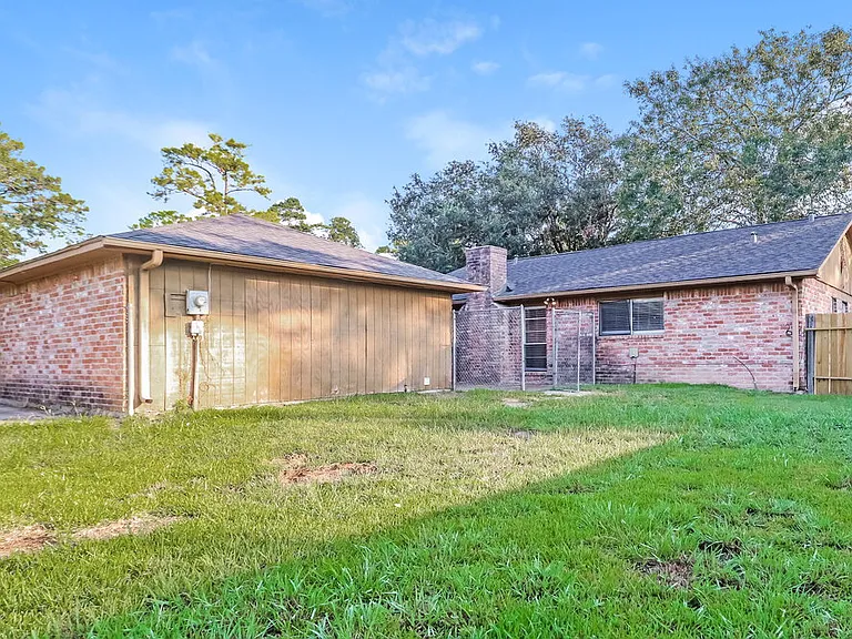 4714 Glendower Dr — Photo 16