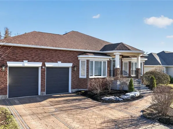 60 Royal Oaks Blvd, Moncton, NB E1H 3P2