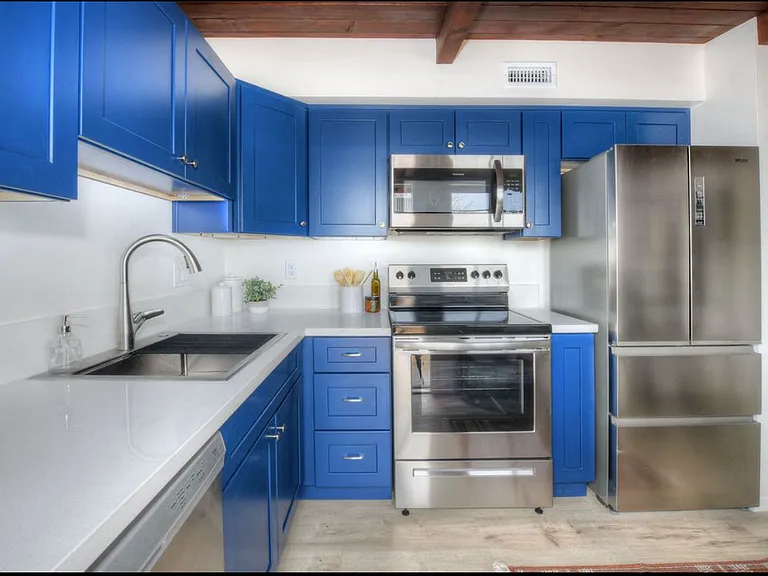 Las Villas Apartments — Photo 38