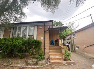 15 Bison Dr, Toronto, ON M2R2Y1