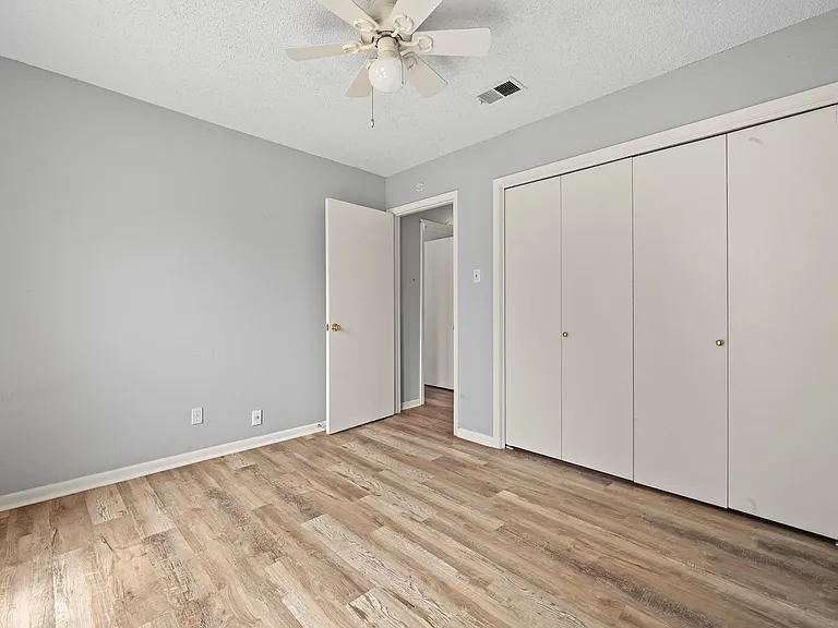 8910 Little Walnut Pkwy #A — Photo 19