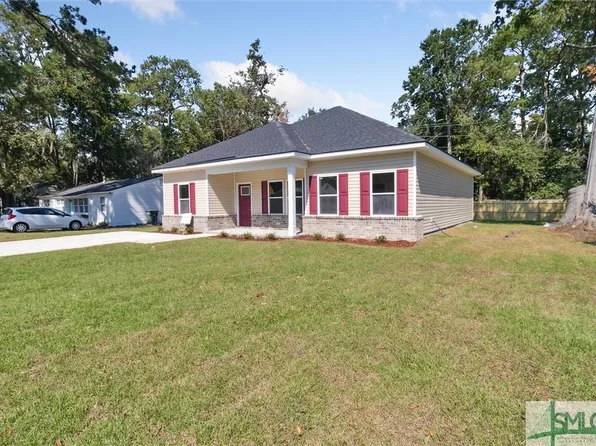 2118 N Fernwood Drive, Savannah, GA 31404