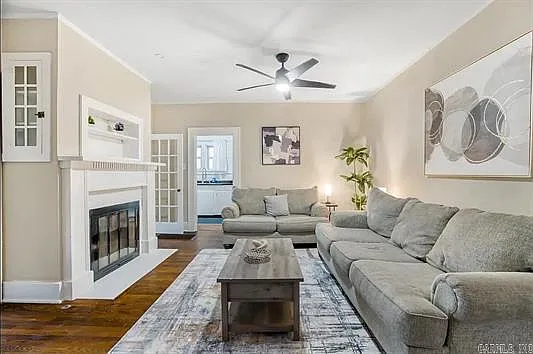3 bed, 1459 sqft, $2,275 — Photo 3