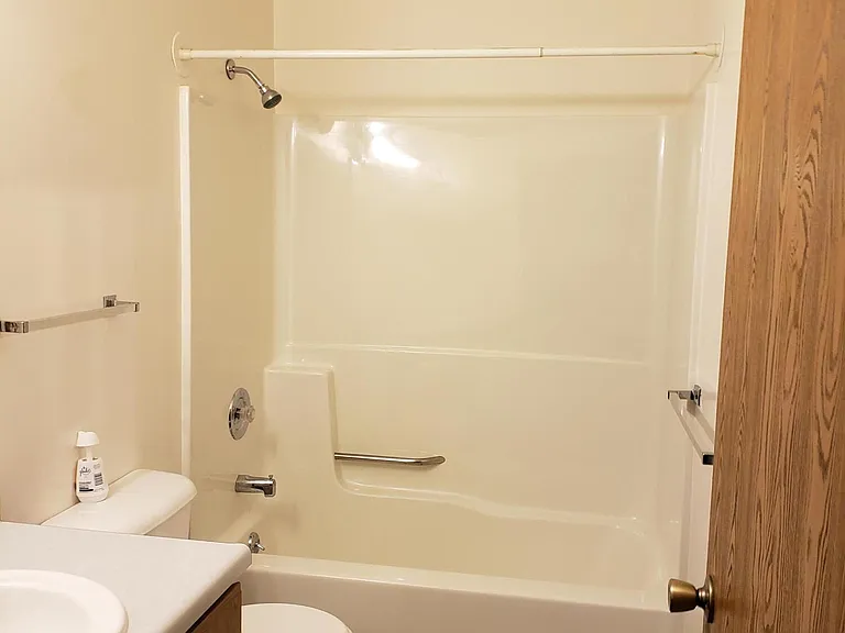 8338 Shields Dr — Photo 2