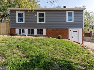 2004 York Dr, Woodbridge, VA 22191