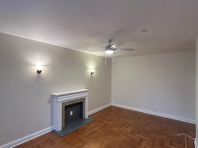 4011 6th Ave #3 — Photo 3