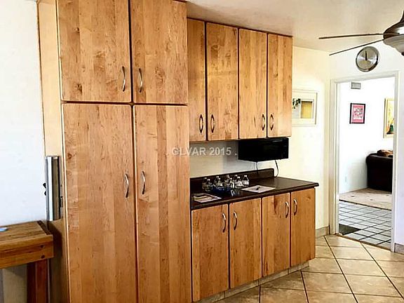 3rd image of 3748 Prosperity Ln