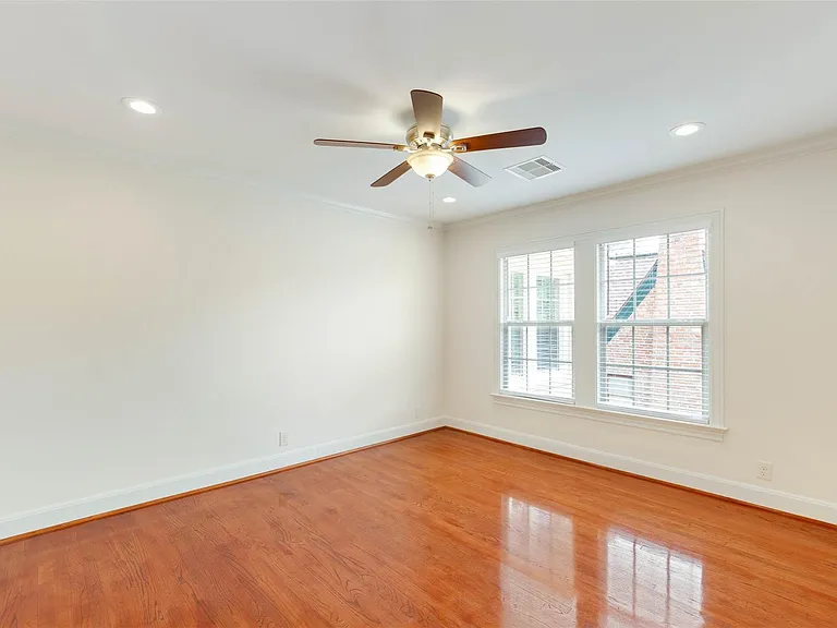 2343 Shakespeare St #2 — Photo 13