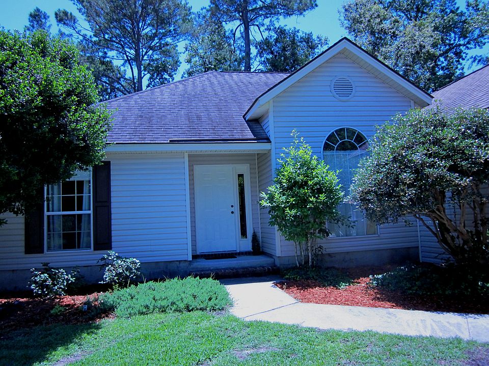 123 Saint Andrews Way