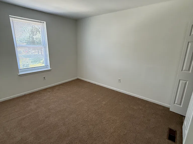 1817 Regal Dr — Photo 12