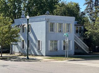 201 2nd St W, Chaska, MN 55318