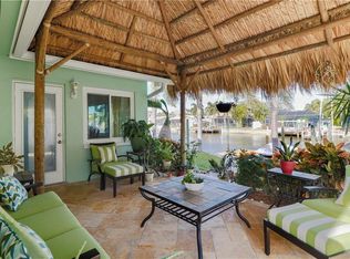 1999 Cove Dr, Largo, FL 33774