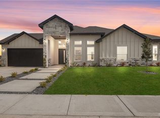 907 Platinum St, Palmview, TX 78572