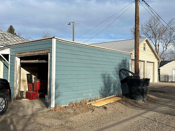 3rd image of 419 36th St N
