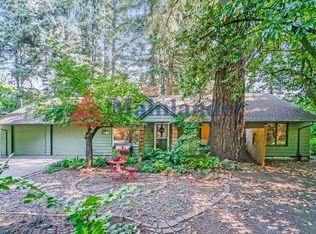6221 Nokomis Ct, Lake Oswego, OR 97035