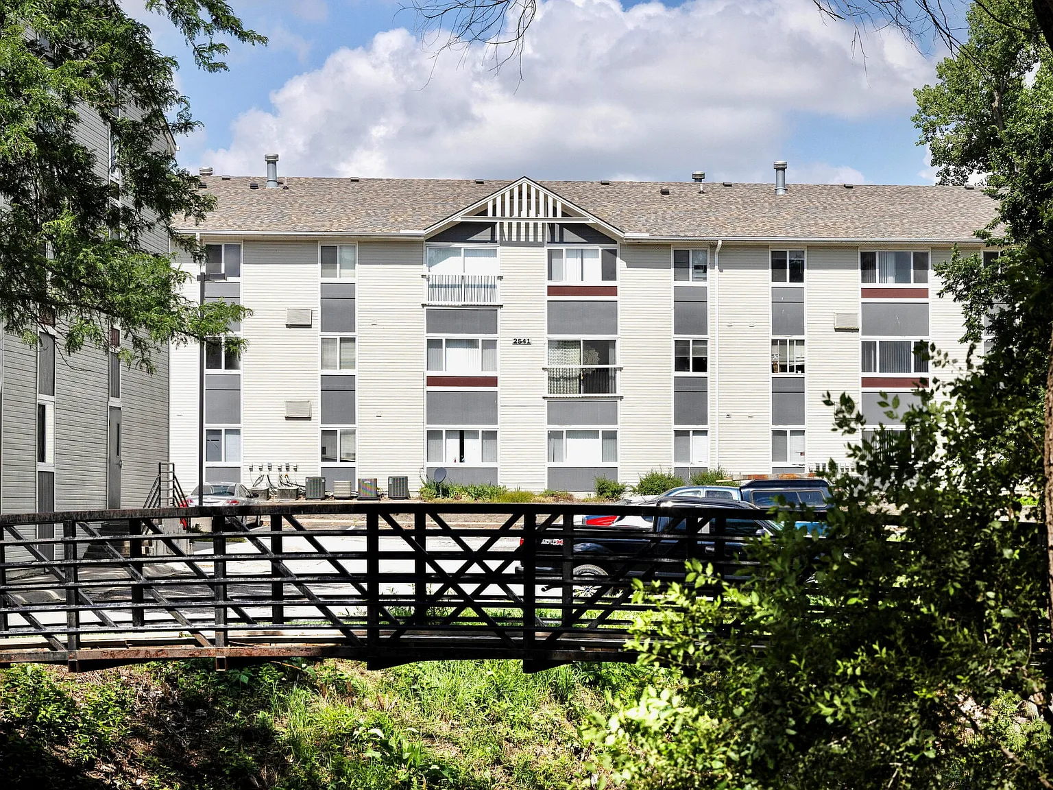 Parkview — Photo 2