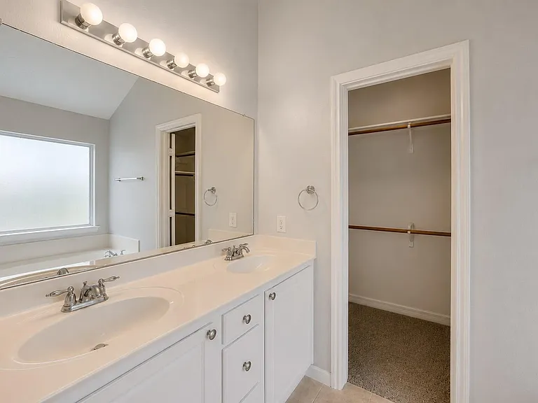 15911 Pleasant Green Cir — Photo 11