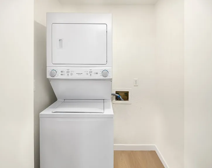 Evergreen Residences — Photo 15