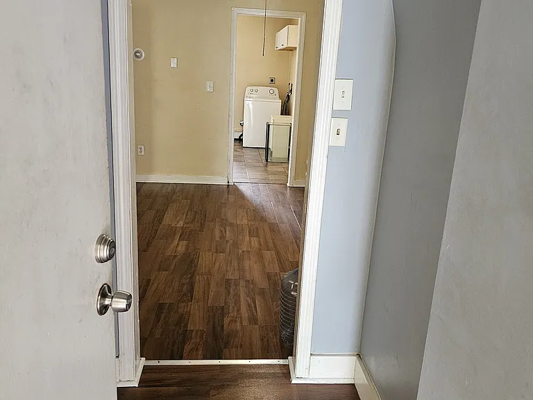137 Pleasant St — Photo 2