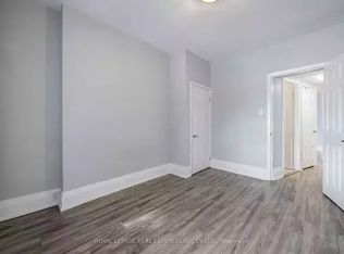 271 Albany Ave #1, Toronto, ON M5R3C7