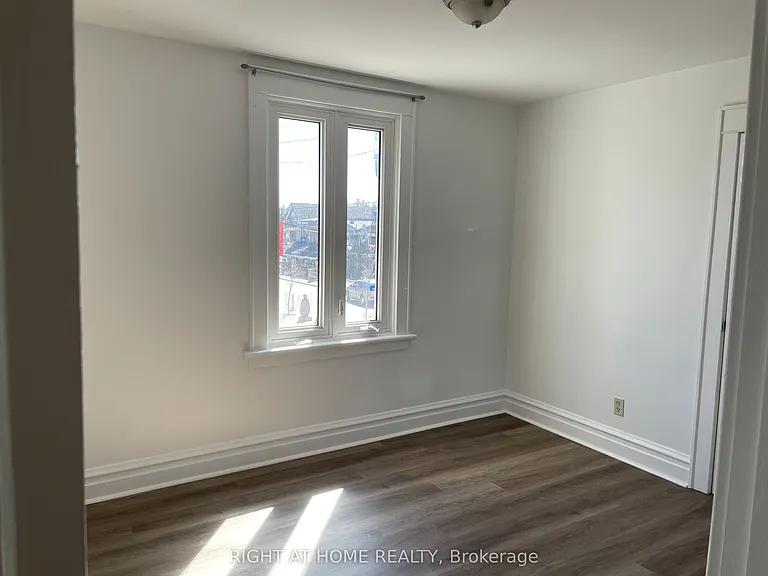 411B Preston St — Photo 9
