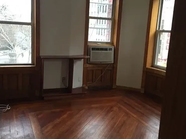 162 E Broadway APT 2B, New York, NY 10002