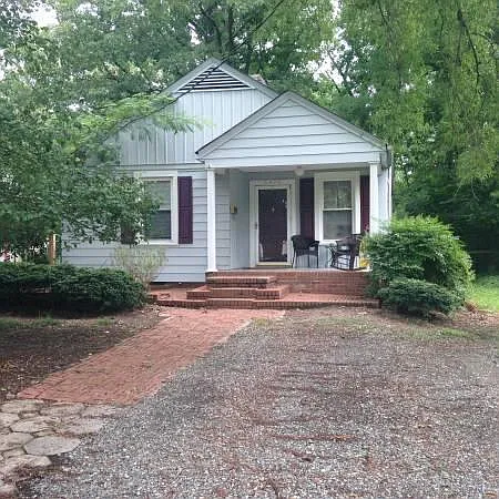 2 bed, 950 sqft, $1,685 — Photo 2