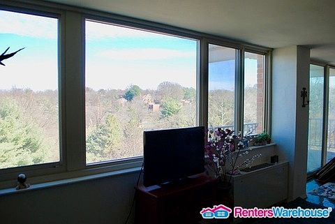 5th image of 4520 King St APT 507