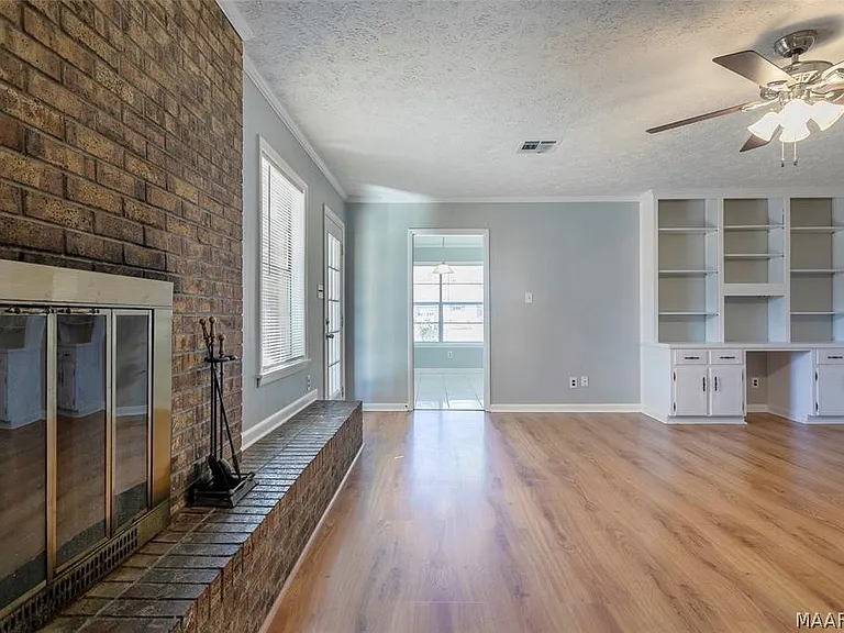 110 Diane Dr — Photo 6
