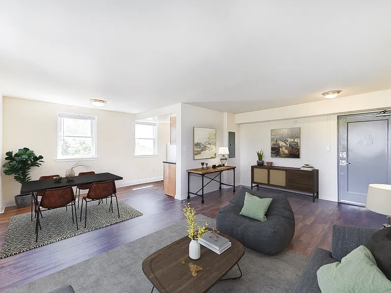 734 Longfellow — Photo 3