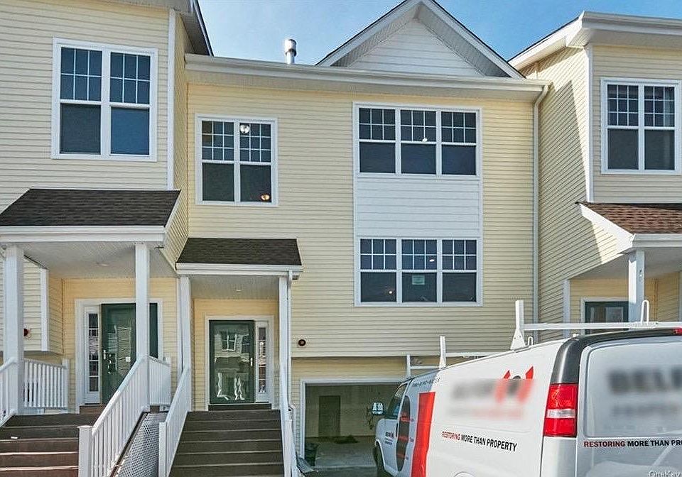 1st image of 89 Woodlake Dr